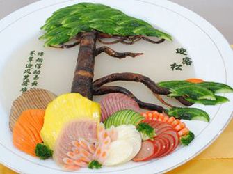 學(xué)生實(shí)習(xí)作品——迎客松，客迎天下